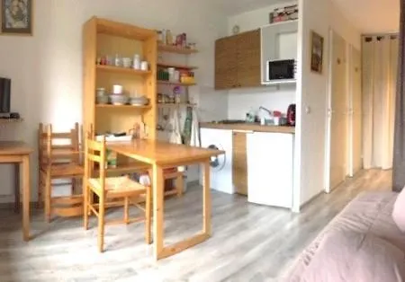 Barcelonette By Praloup * 바르셀로넷트